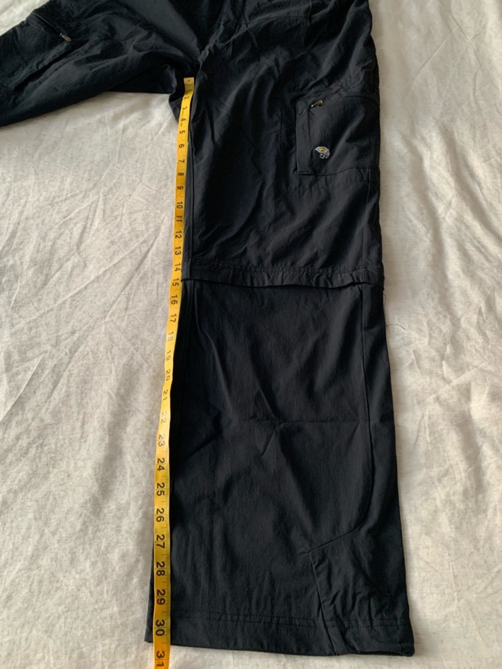 Mountain Hardwear Women's Yuma Convertible Cargo Pants black size 14 for hiking - Picture 10 of 15